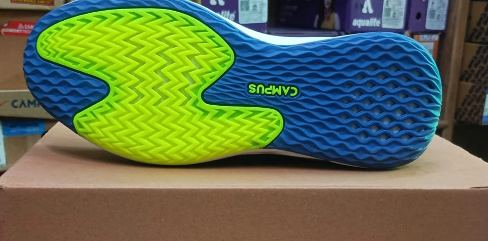 Shoe